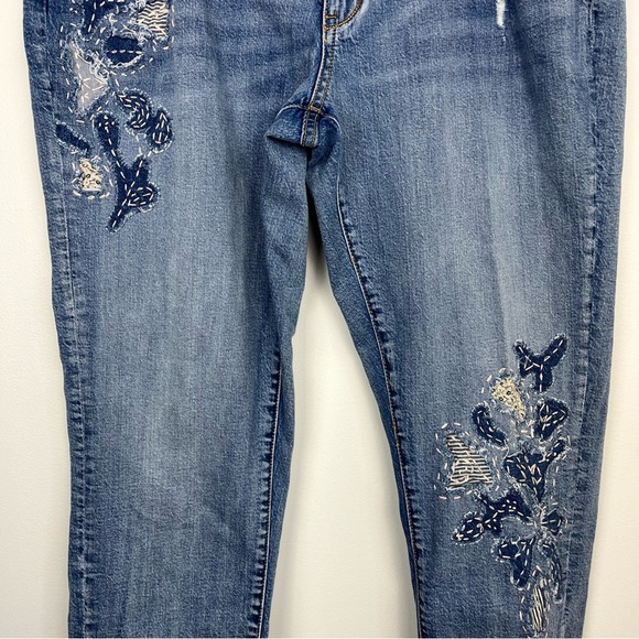 PILCRO Slim Boyfriend Embroidered Jeans 16W - Picture 3 of 11